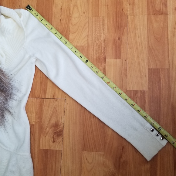 WHBM Faux Fur Collar Drape Cardigan - Picture 14 of 16